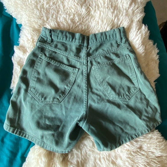 Vintage green long shorts - Picture 4 of 5